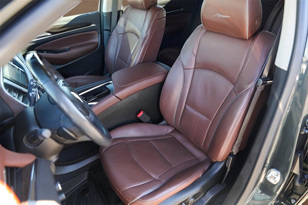 Used 2018 Buick Enclave Avenir w/ Avenir Technology Package image 7