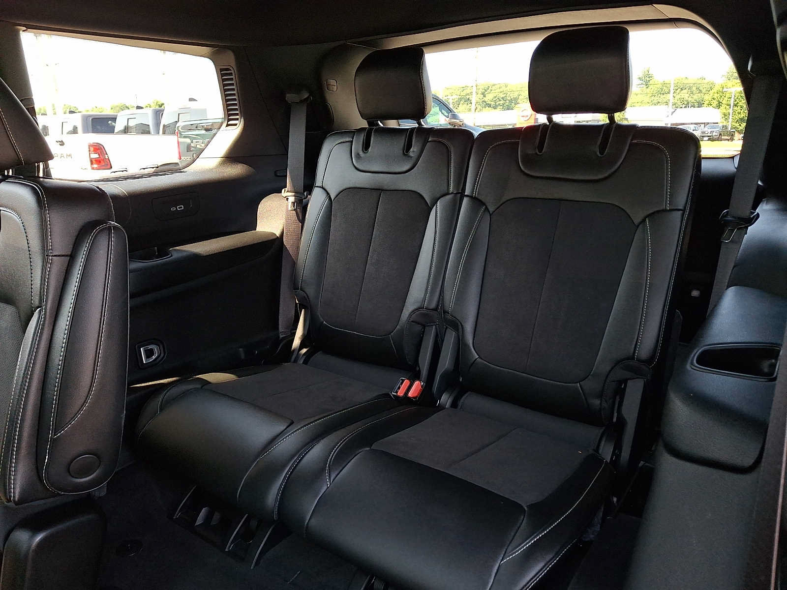 Certified 2023 Jeep Grand Cherokee L Laredo AWD/4WD image 10