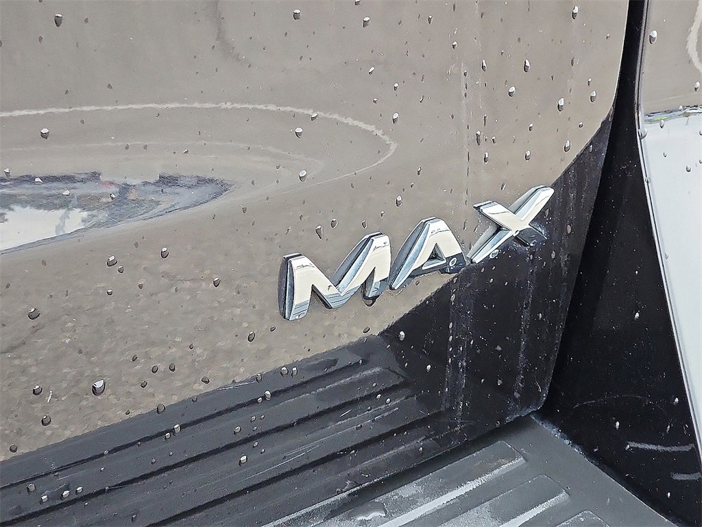 Used 2024 Ford Expedition Max XLT image 12