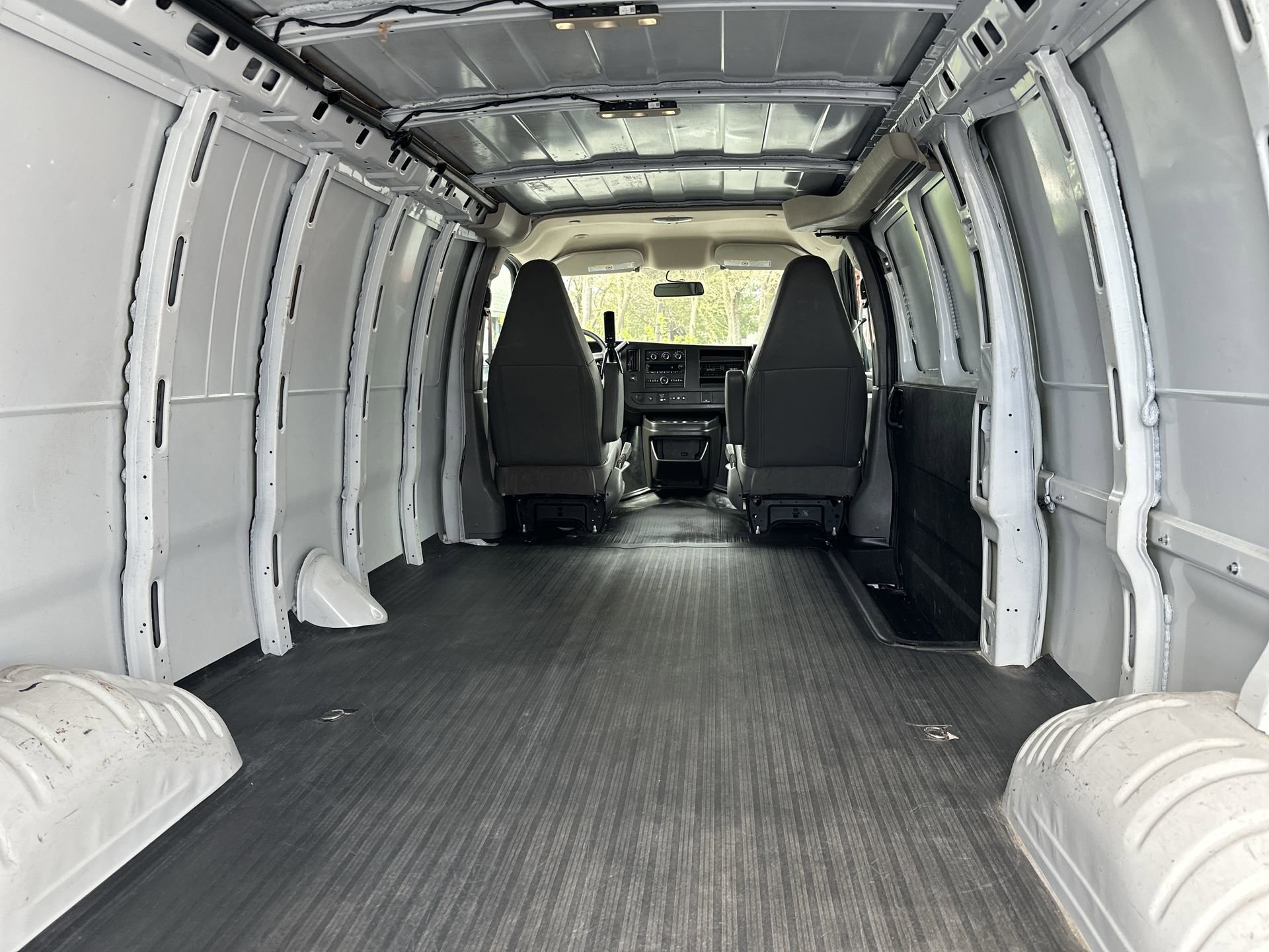 Used 2025 Chevrolet Express 2500 Extended w/ Driver Convenience Package RWD image 24