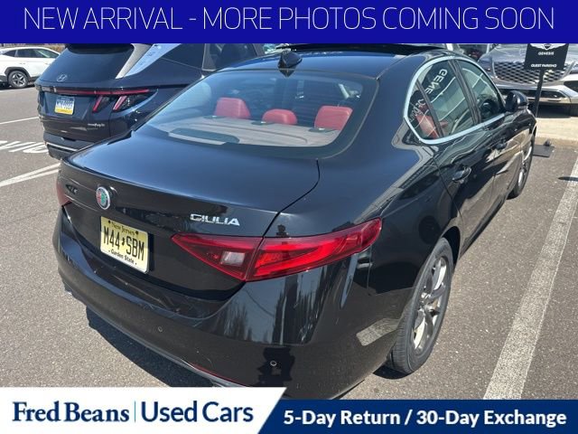 Used 2019 Alfa Romeo Giulia Sprint w/ Cold Weather Package image 11