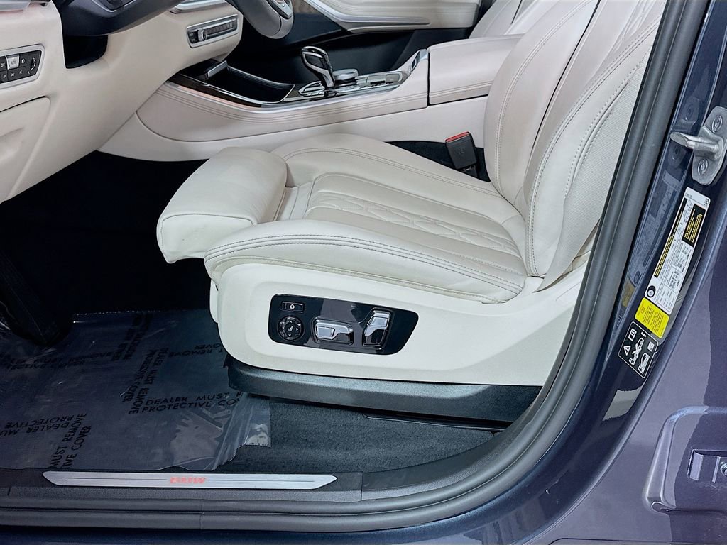 Used 2022 BMW X5 xDrive40i w/ Premium Package AWD/4WD image 22