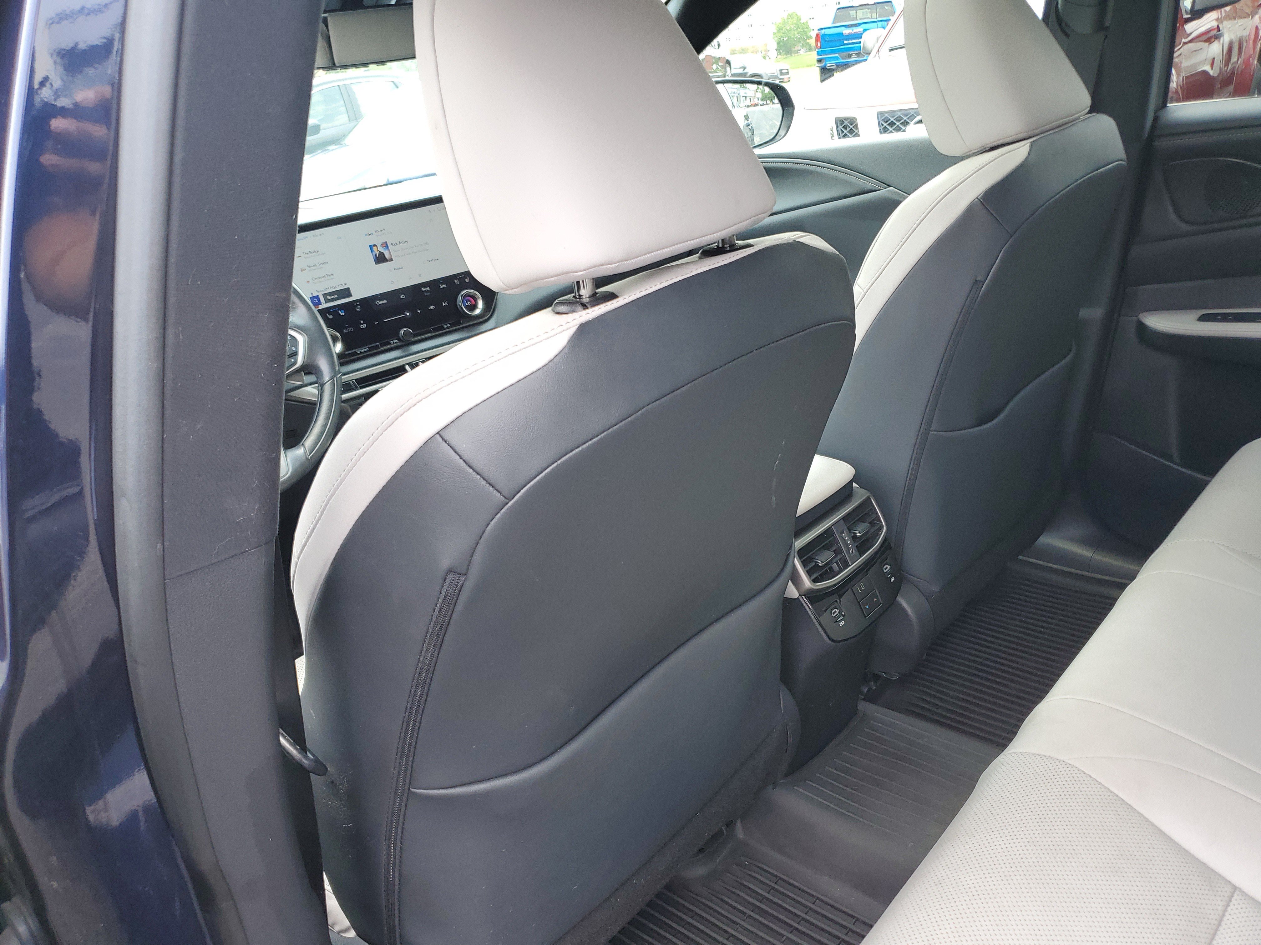 Used 2024 Lexus RX 350h w/ Convenience Package AWD/4WD image 13