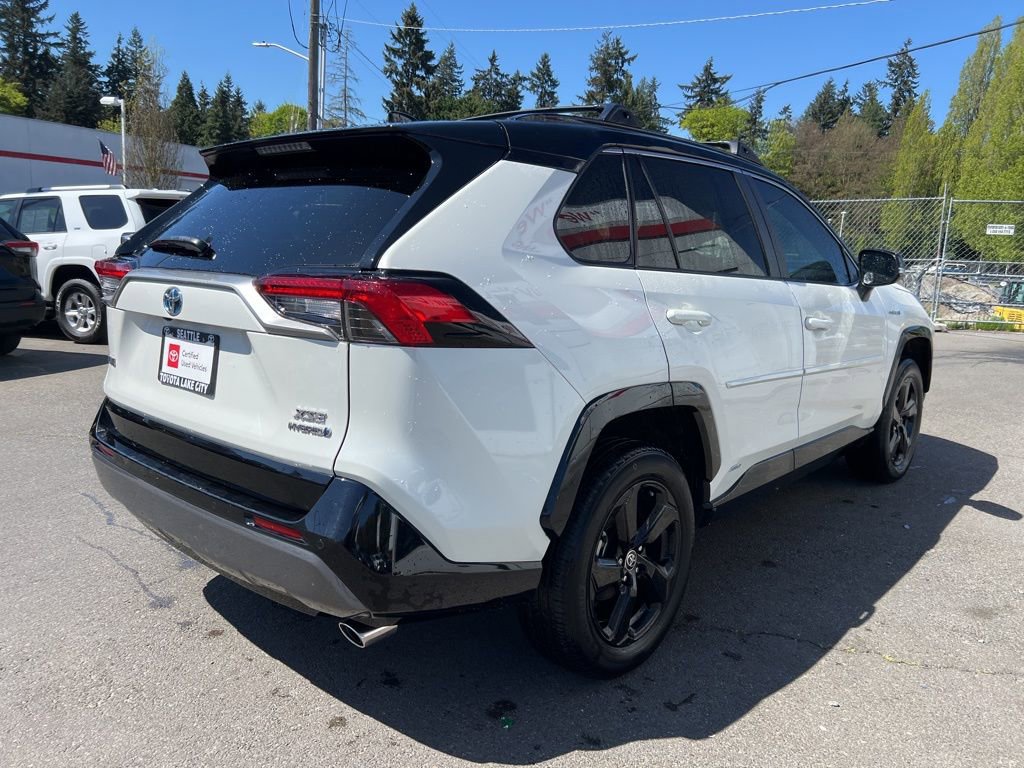 Used 2021 Toyota RAV4 XSE AWD/4WD image 4