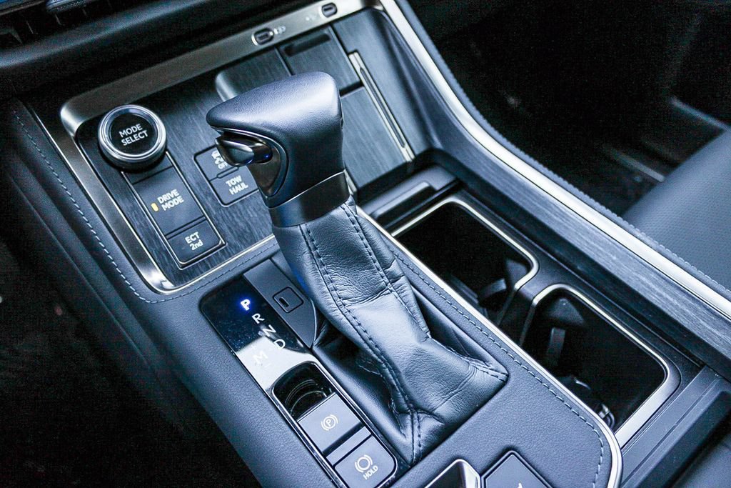 Used 2025 Lexus GX 550 w/ Cold Area Package AWD/4WD image 20