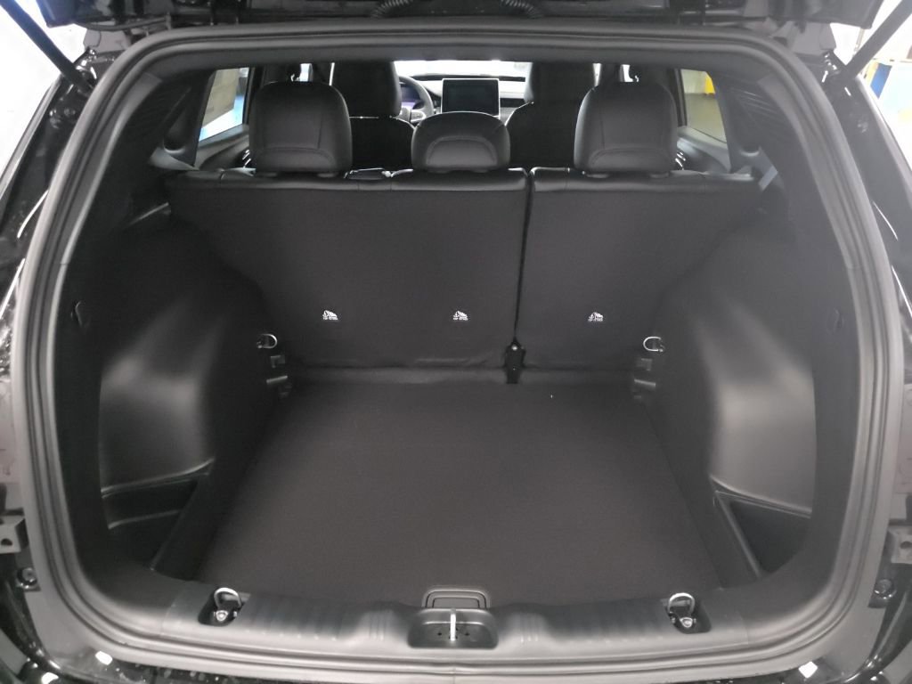 New 2026 Jeep Compass Latitude image 29