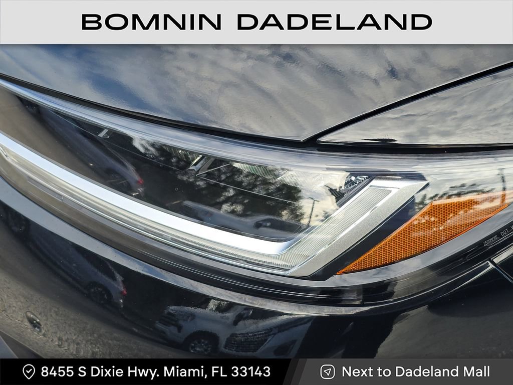 Used 2025 Honda HR-V EX-L image 9