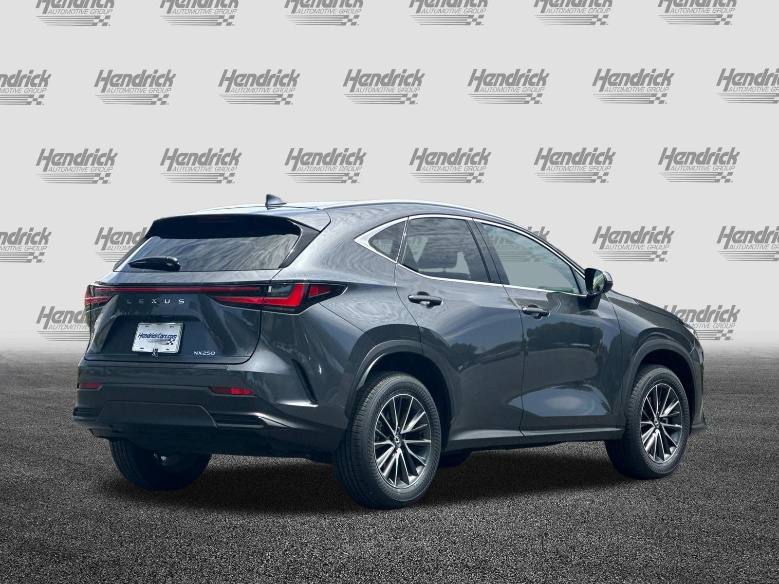 Used 2024 Lexus NX 250 FWD image 5