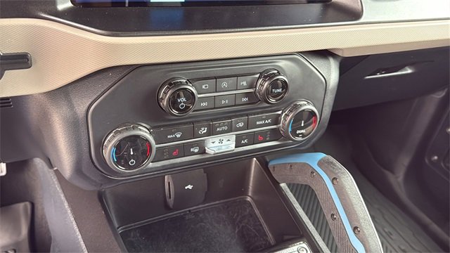 Used 2022 Ford Bronco Wildtrak image 15