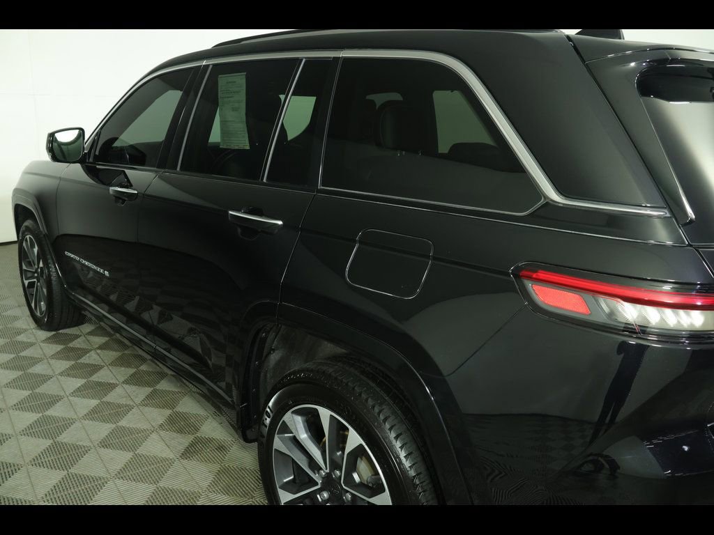 Used 2022 Jeep Grand Cherokee Overland w/ Adv Protech Group III AWD/4WD image 19