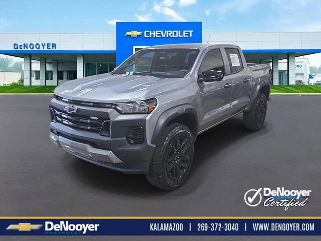Used 2024 Chevrolet Colorado Trail Boss w/ Technology Package AWD/4WD image 1