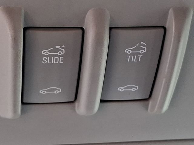 Used 2016 Buick Encore Premium w/ Experience Buick Package image 27