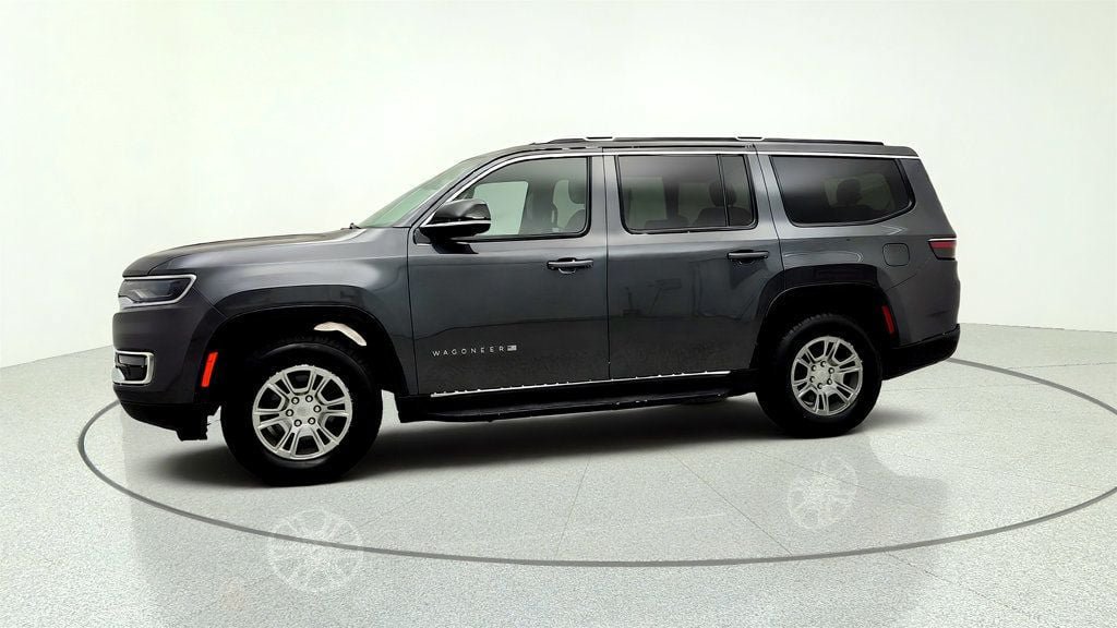 Used 2023 Jeep Wagoneer 4WD image 8