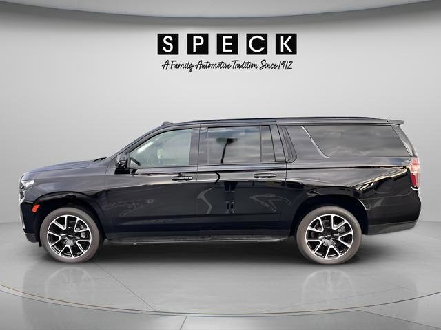 Used 2024 Chevrolet Suburban RST w/ Luxury Package image 2