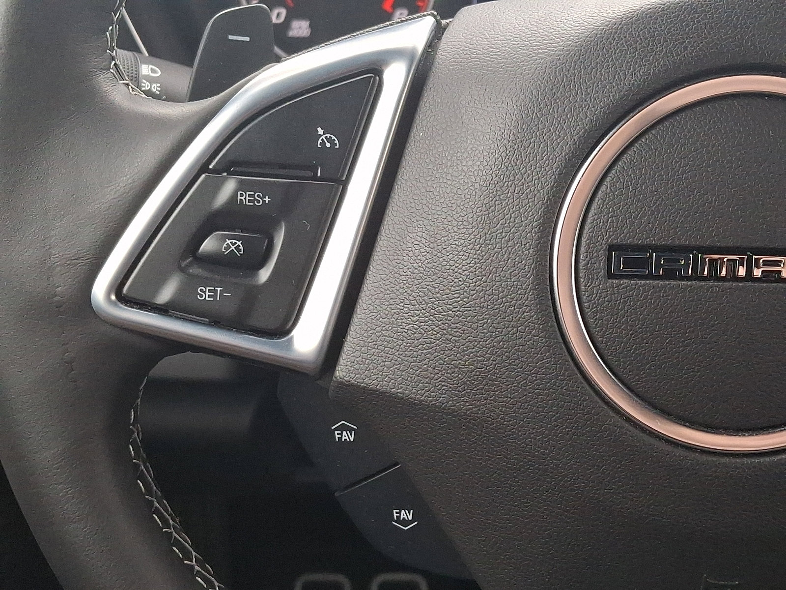 Used 2022 Chevrolet Camaro LT image 22