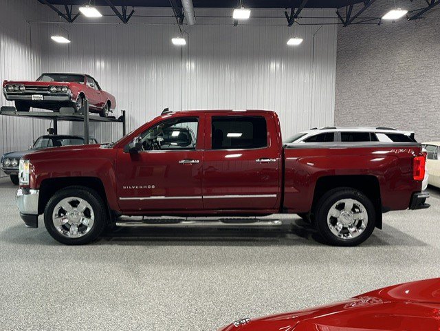 Used 2018 Chevrolet Silverado 1500 LTZ w/ Sport Package AWD/4WD image 2