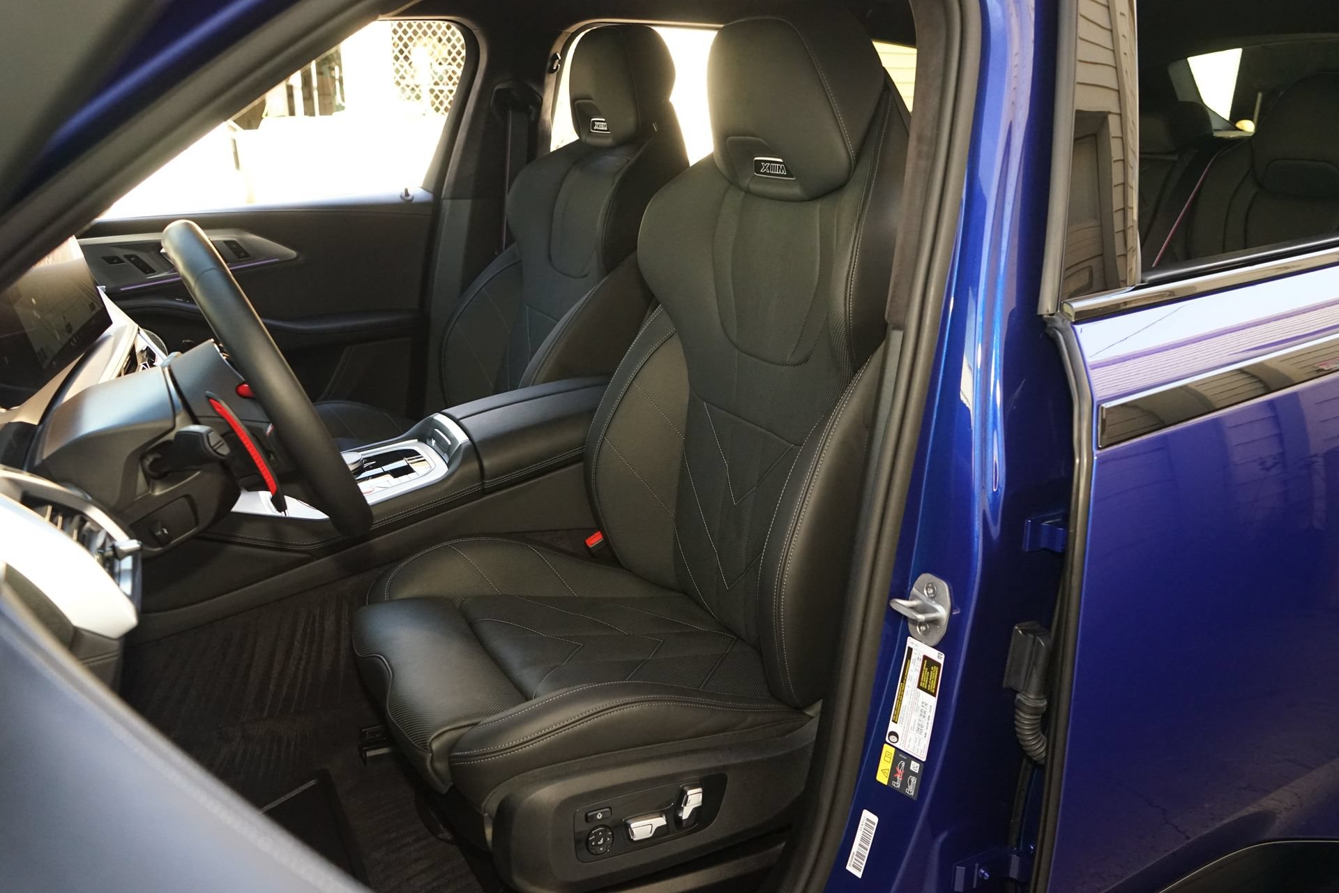 Used 2025 BMW XM w/ M Driver's Package AWD/4WD image 9