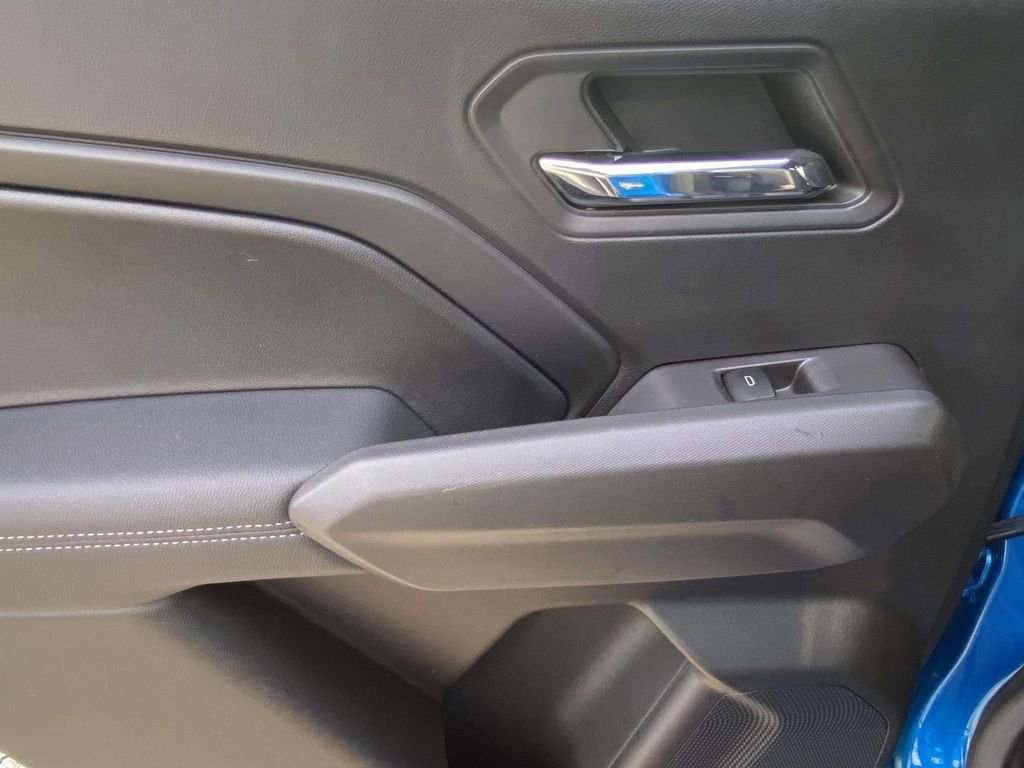 Used 2023 Chevrolet Colorado LT w/ LT Convenience Package III image 12