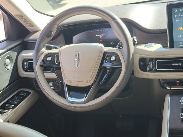 Used 2021 Lincoln Aviator Reserve image 20