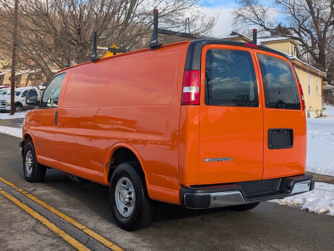 Used 2020 Chevrolet Express 2500 w/ Driver Convenience Package image 8