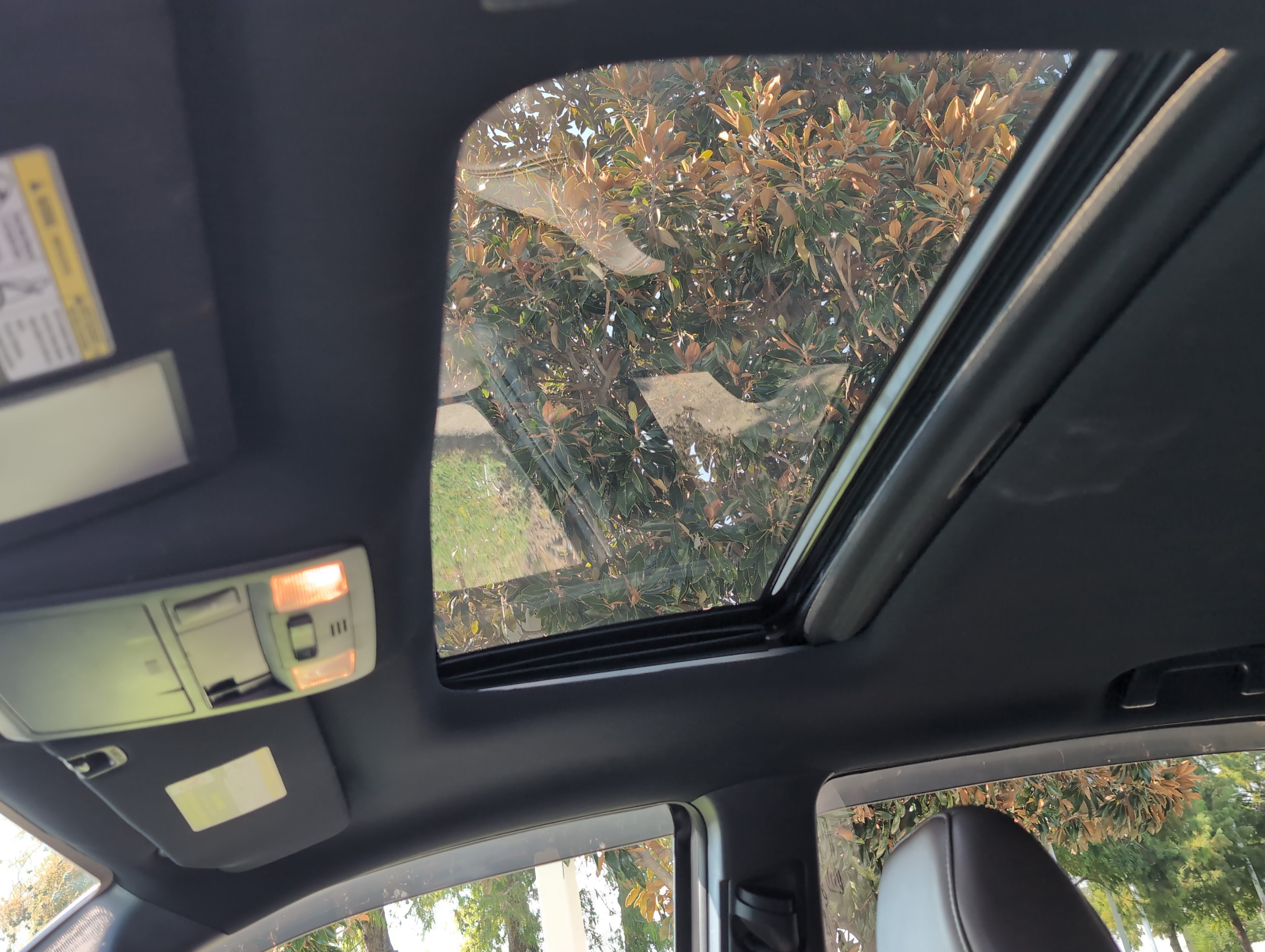 Used 2019 Toyota Tacoma Limited AWD/4WD image 28