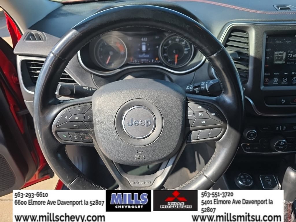 Used 2019 Jeep Cherokee Trailhawk w/ Cold Weather Group AWD/4WD image 9