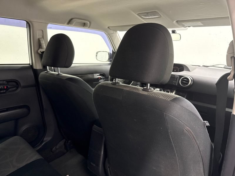 Used 2013 Scion xB FWD image 11