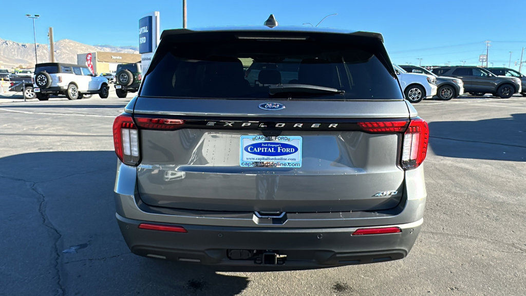 New 2026 Ford Explorer Active image 4
