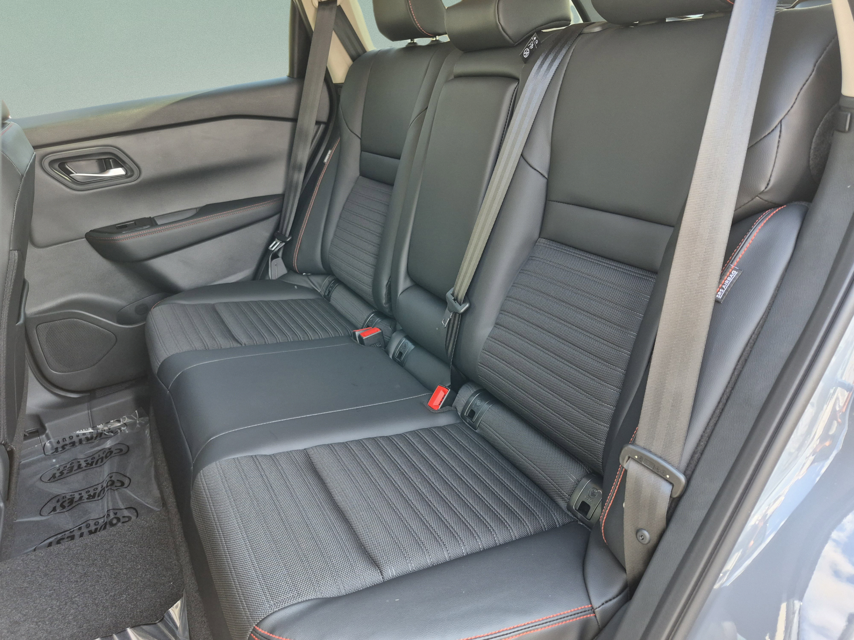New 2026 Nissan Rogue SV w/ Rock Creek Premium Package AWD/4WD image 18