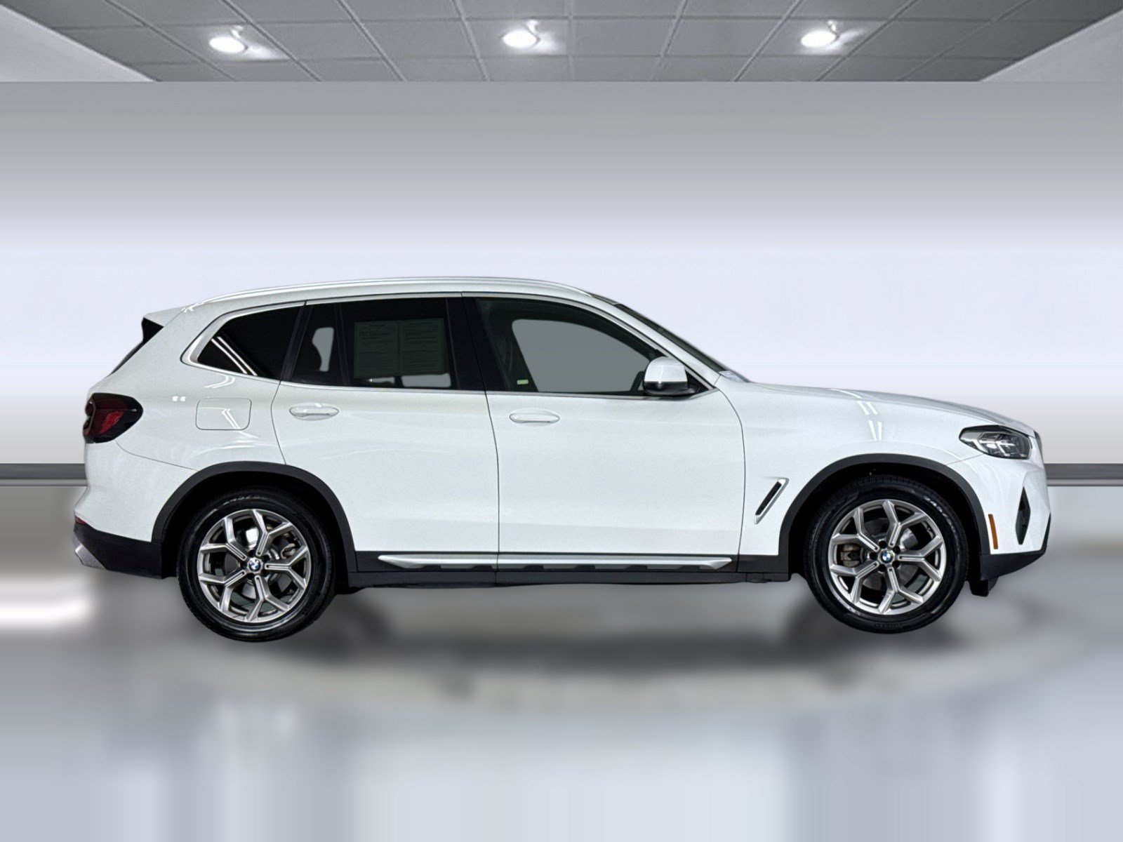 Used 2023 BMW X3 sDrive30i w/ Convenience Package RWD image 8