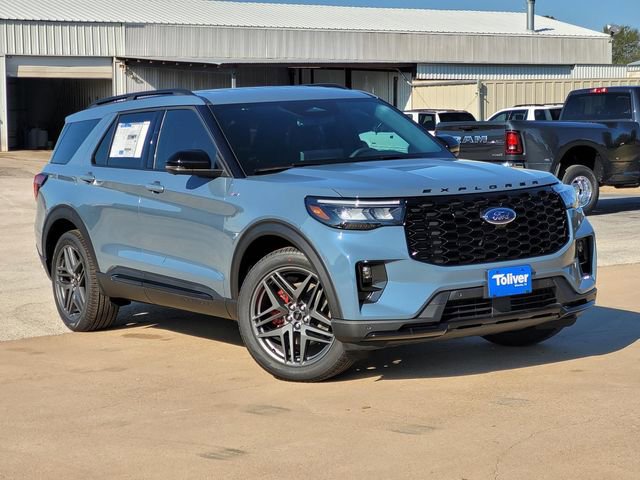 New 2026 Ford Explorer ST-Line w/ ST-Line Street Pack image 2