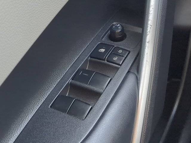 Certified 2025 Toyota Corolla Cross L FWD image 25