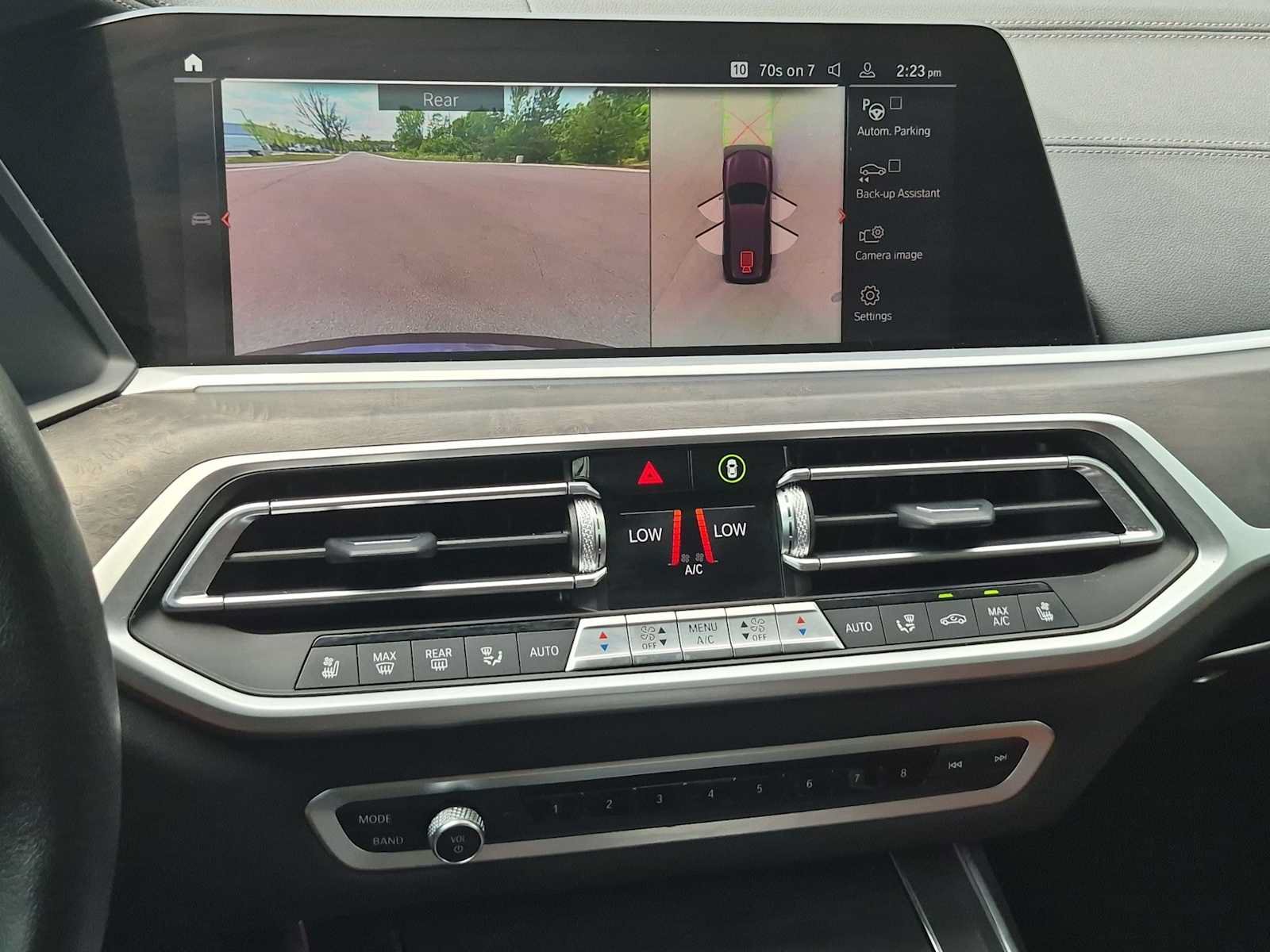 Used 2022 BMW X7 xDrive40i w/ Premium Package AWD/4WD image 29