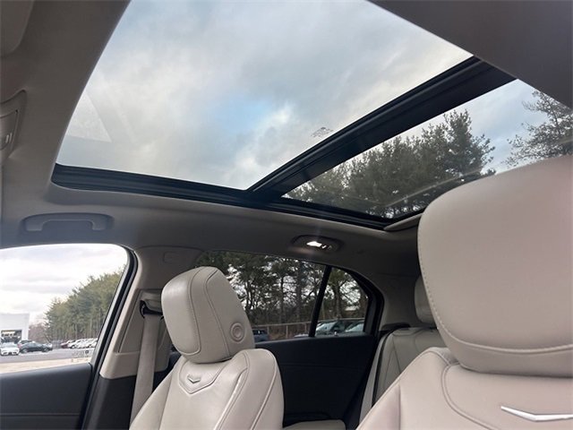 Used 2023 Cadillac XT4 Premium Luxury w/ Technology Package image 11