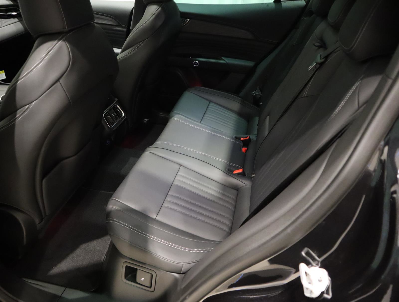 New 2025 Maserati Grecale Modena image 19