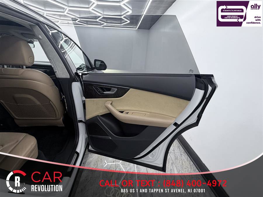 Used 2020 Audi Q8 Prestige w/ Prestige Package AWD/4WD image 46