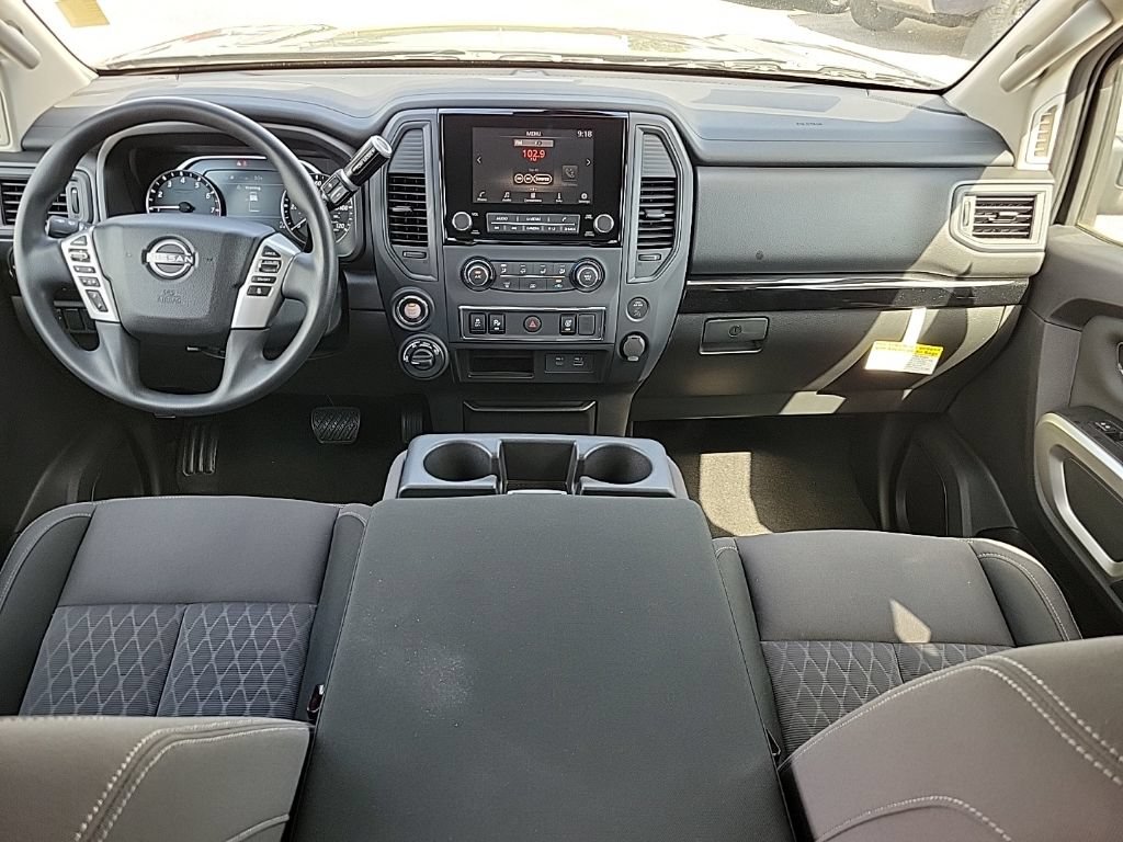 Used 2024 Nissan Titan SV AWD/4WD image 13