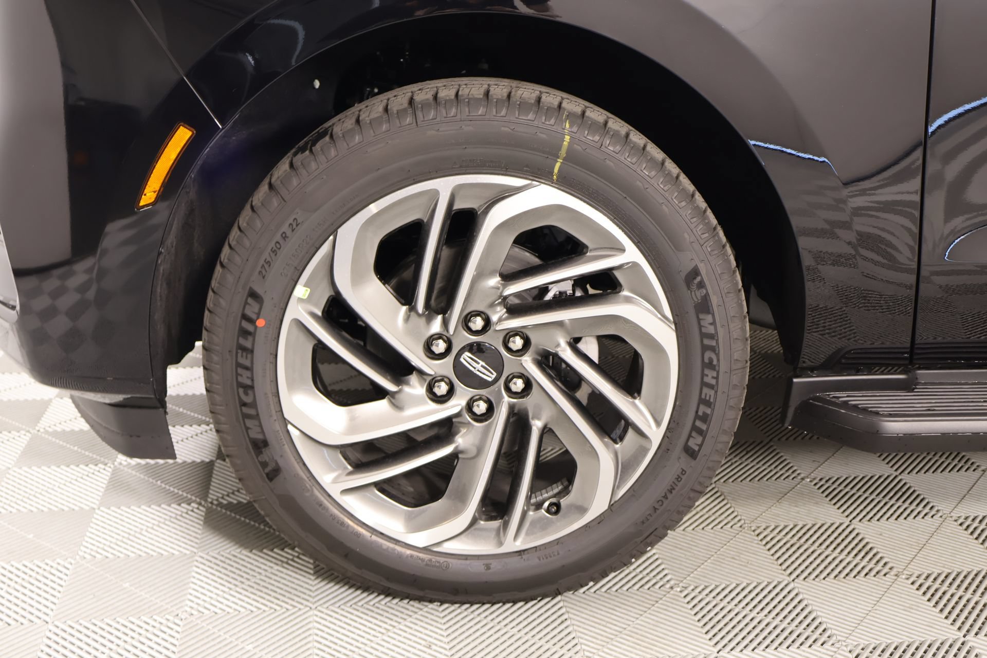 New 2026 Lincoln Navigator Premiere AWD/4WD image 18