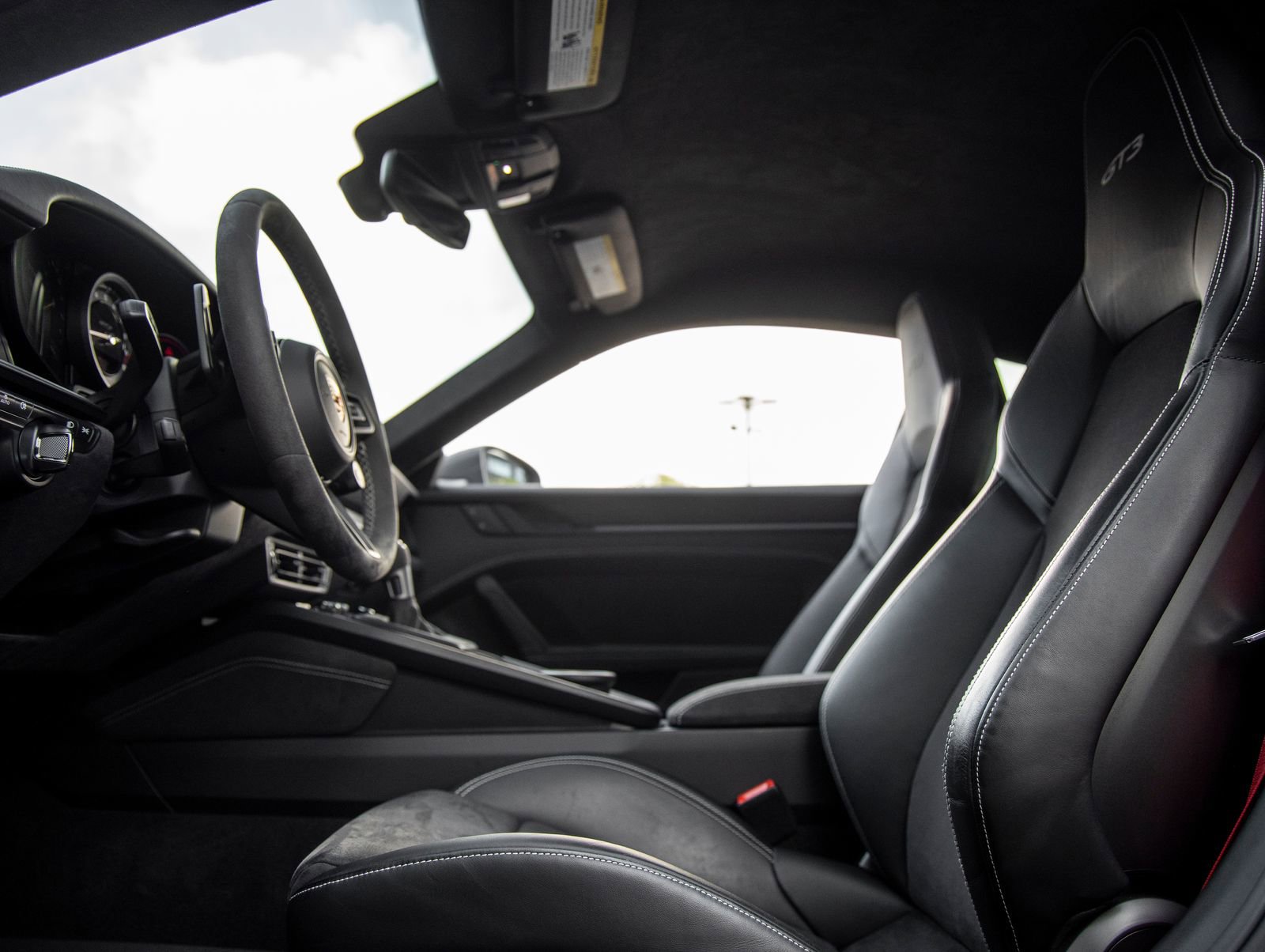 Certified 2024 Porsche 911 GT3 image 33