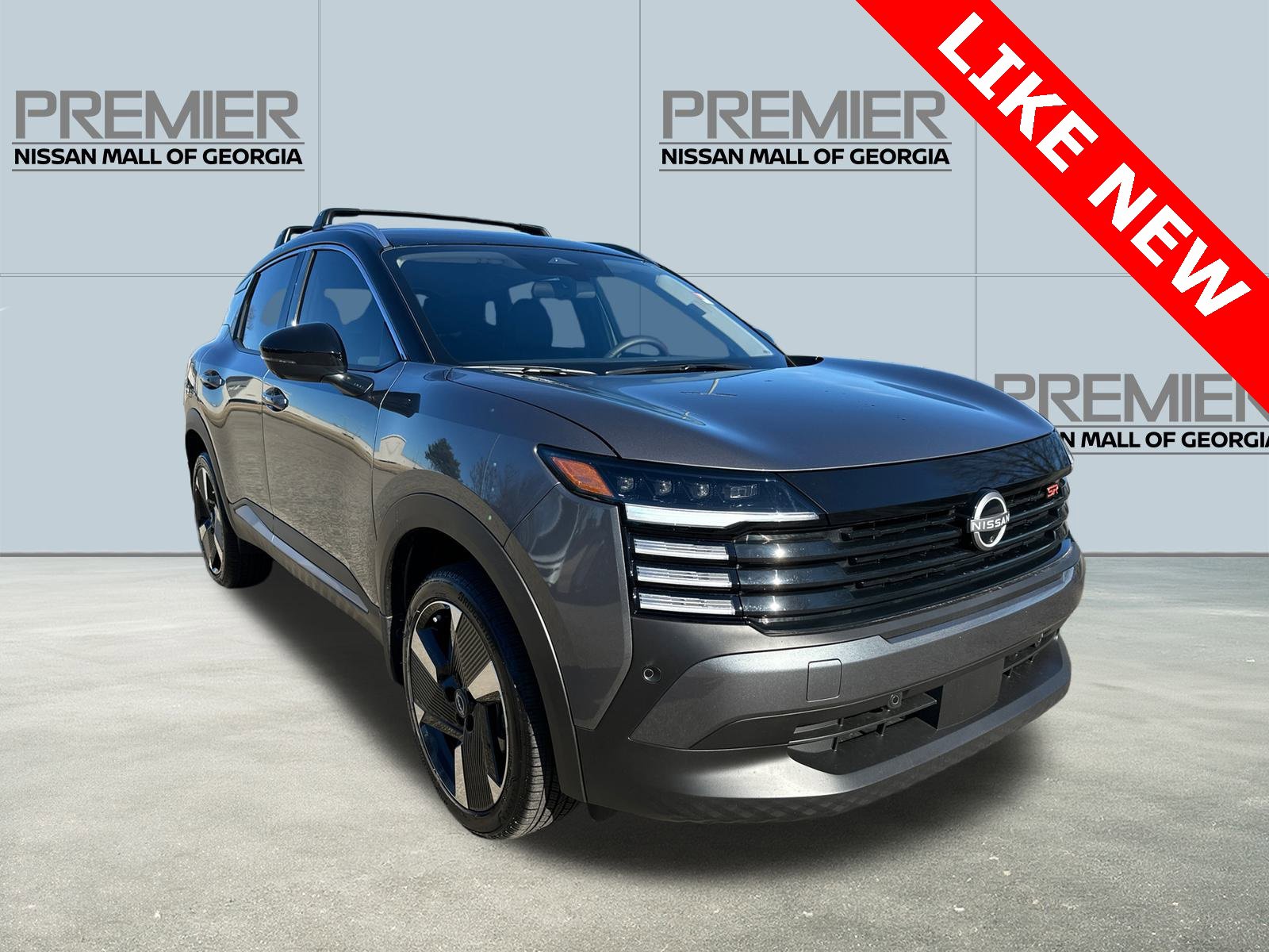 Certified 2025 Nissan Kicks SR image 3