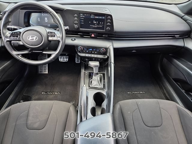 Used 2025 Hyundai Elantra Sport FWD image 12