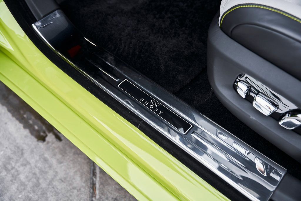 Used 2025 Rolls-Royce Ghost Black Badge image 40