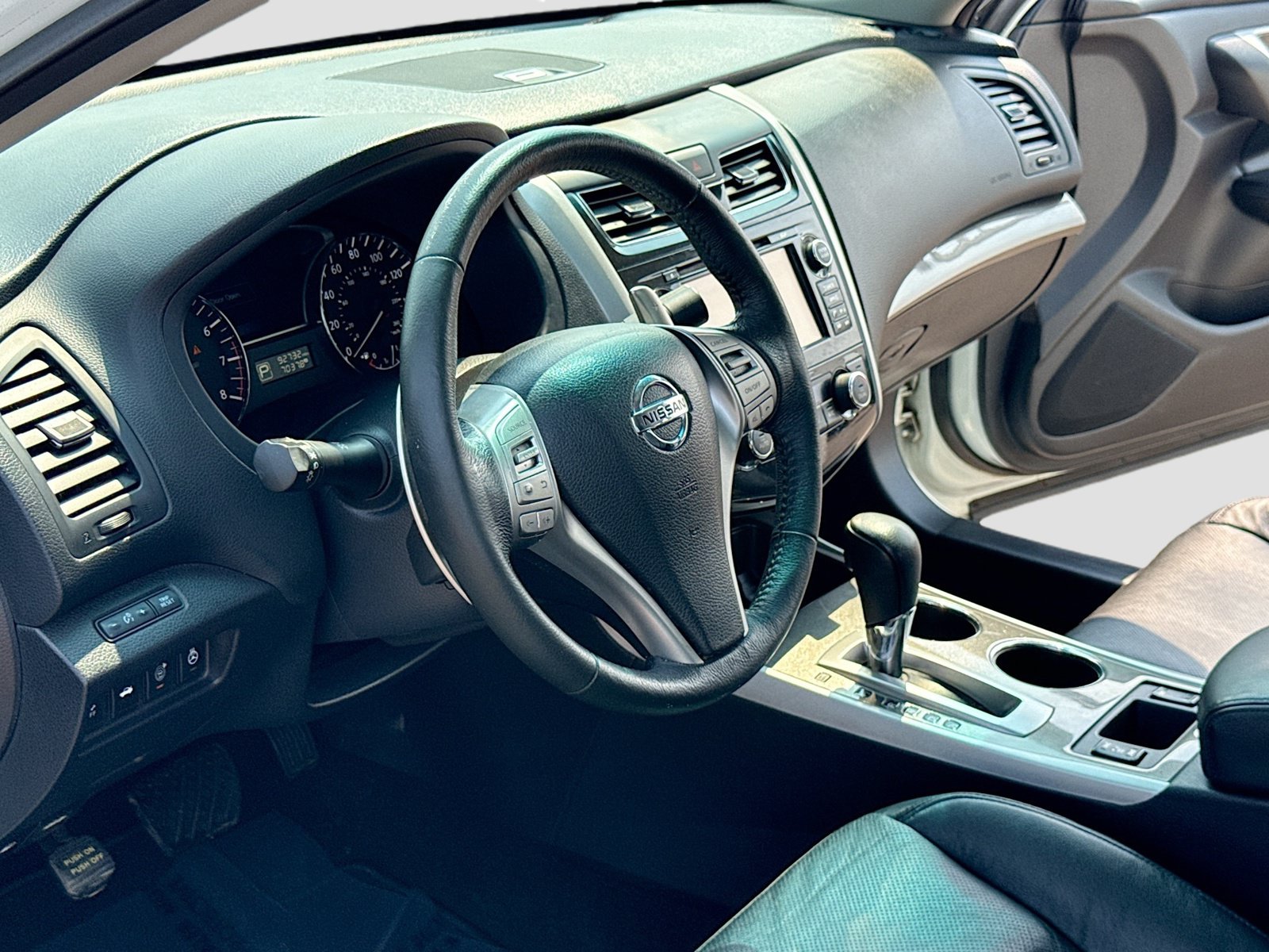 Used 2015 Nissan Altima 3.5 SL FWD image 4