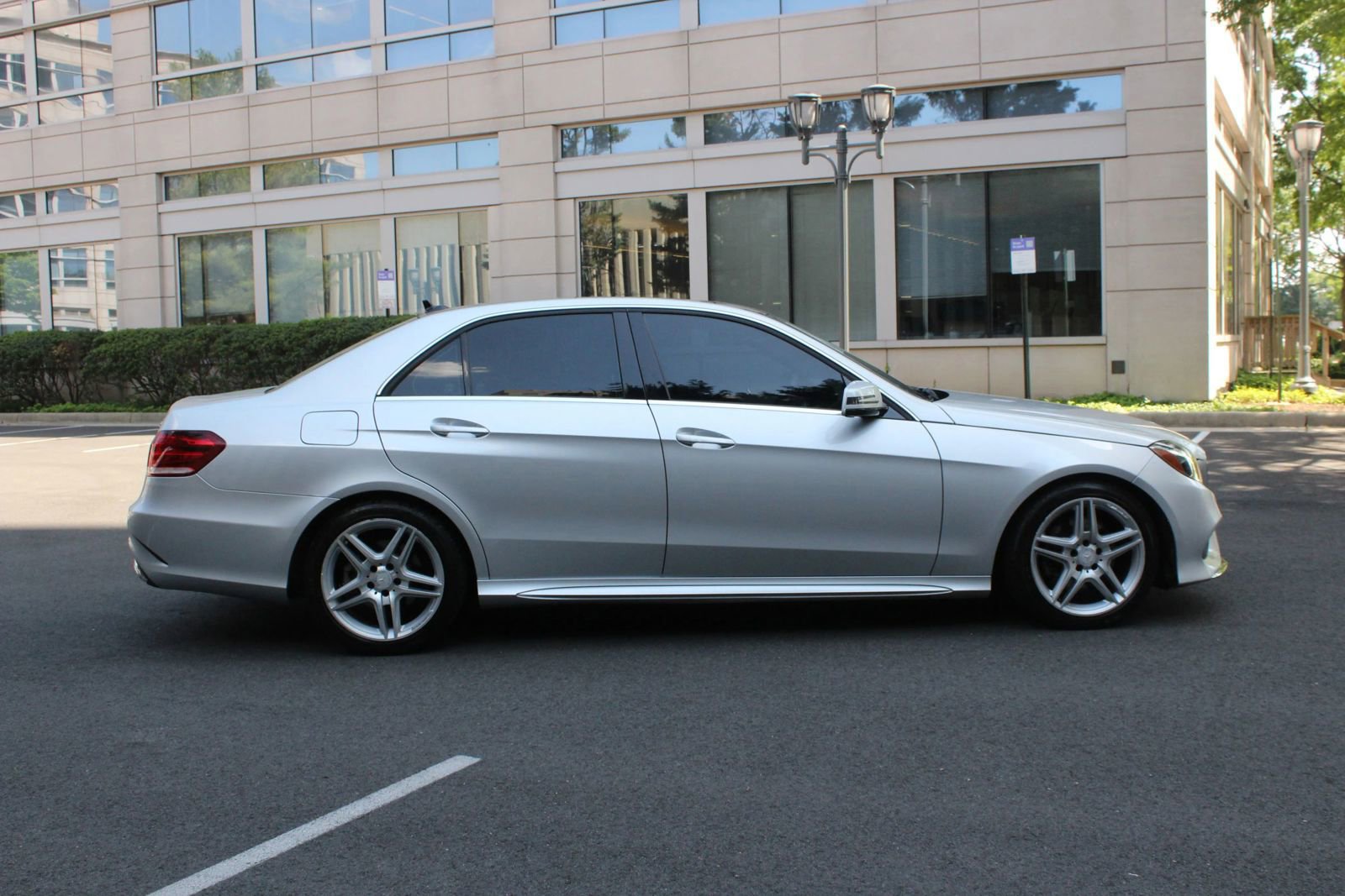 Used 2014 Mercedes-Benz E 350 4MATIC Sedan w/ Premium 1 Package image 6