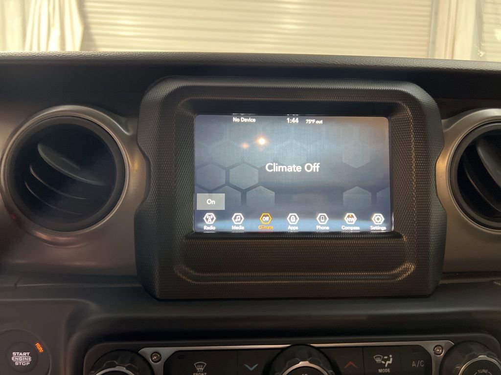 Used 2022 Jeep Wrangler Sport image 29