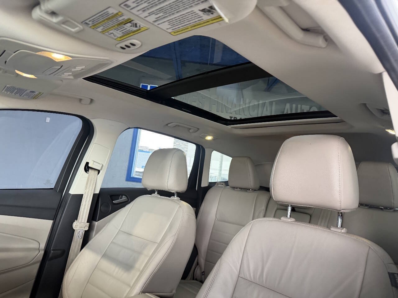 Used 2016 Ford Escape Titanium w/ Canadian Touring Package AWD/4WD image 17