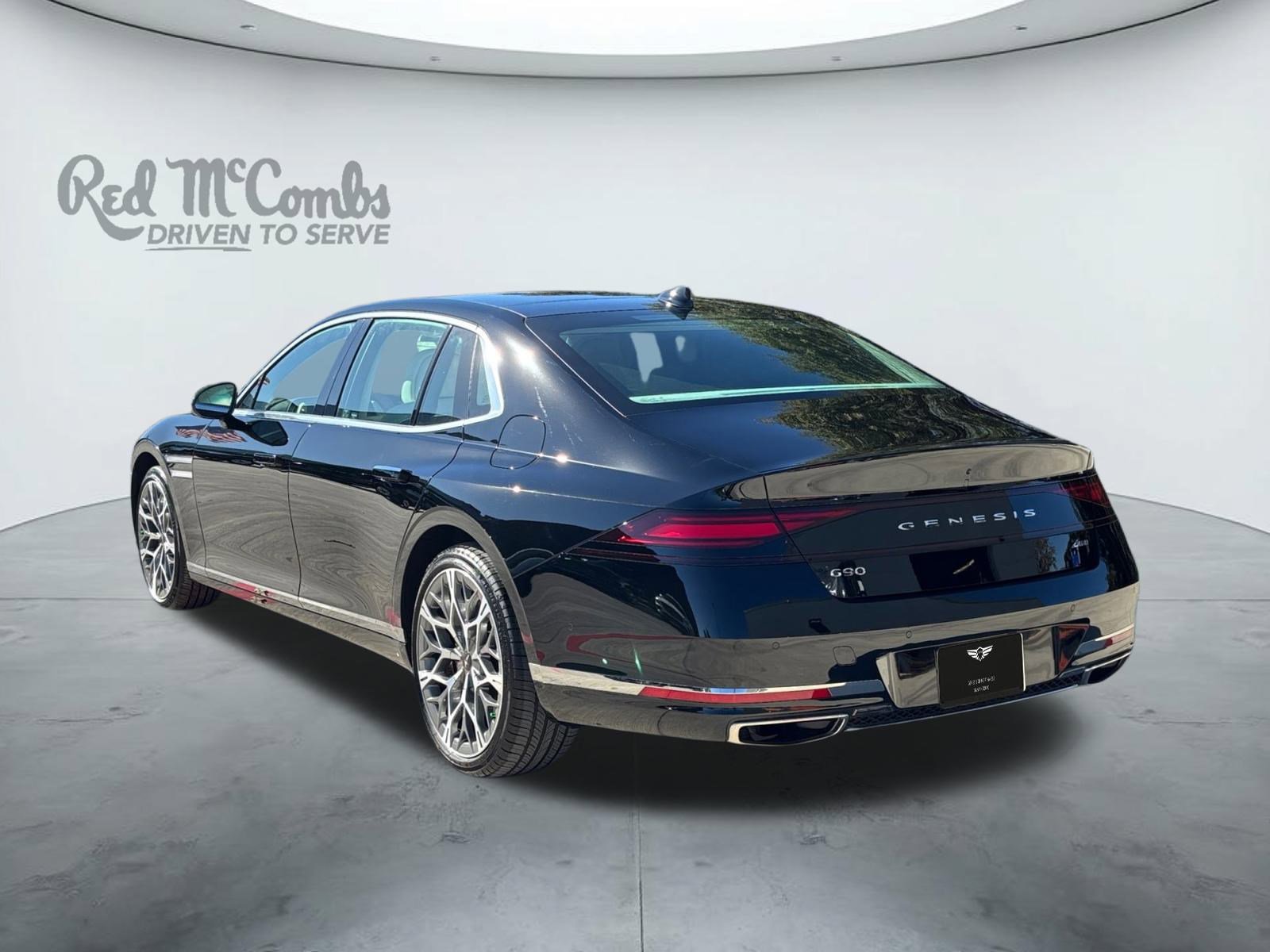 Used 2025 Genesis G90 3.5T image 3