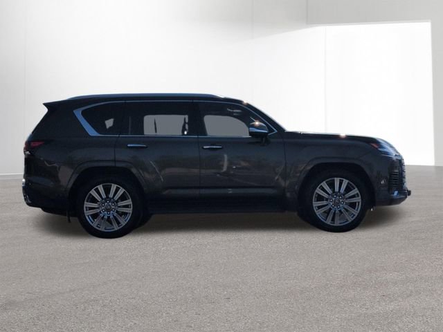 Used 2025 Lexus LX 700h Ultra Luxury AWD/4WD image 4