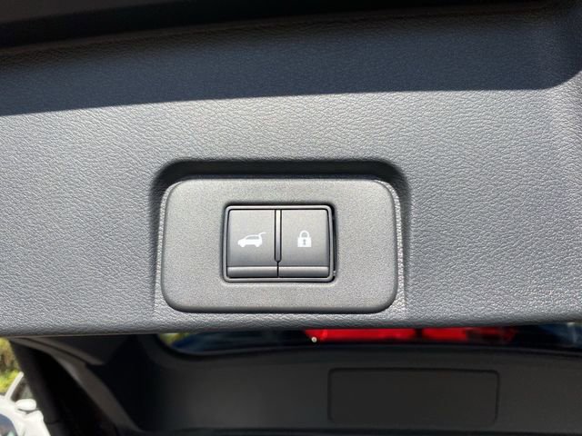 New 2026 Nissan Rogue Platinum image 17