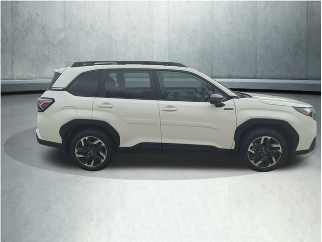 Certified 2025 Subaru Forester Premium AWD/4WD image 7